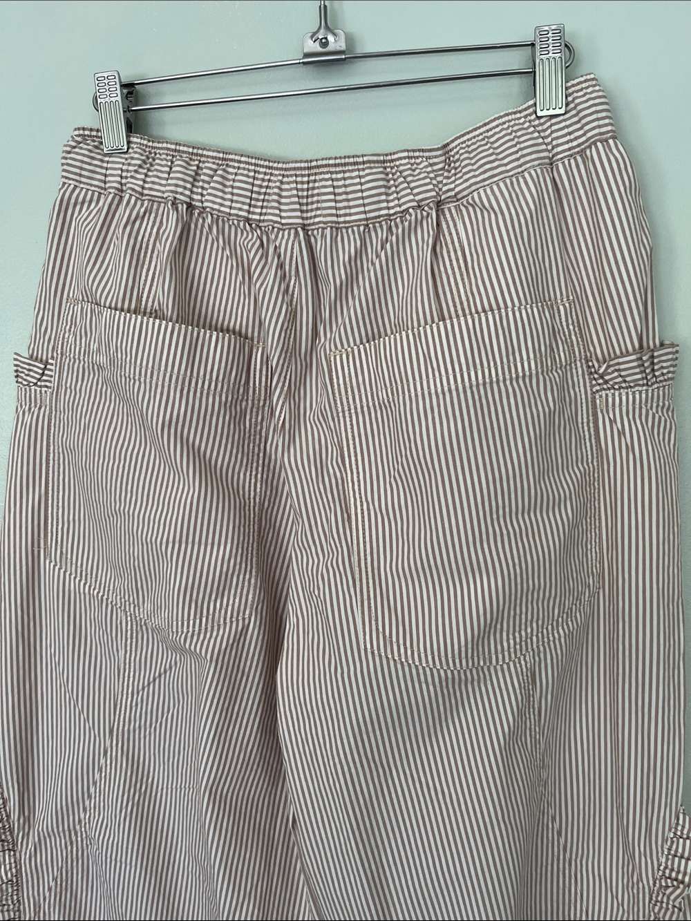 Pilcro Ruffle Easy Wide-Leg Pull-On Pants - Picture 9 of 9